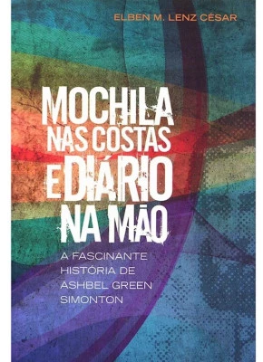 Mochila As Costas E O Diario Na Mao